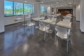 Desayuno continental incluido todos los días