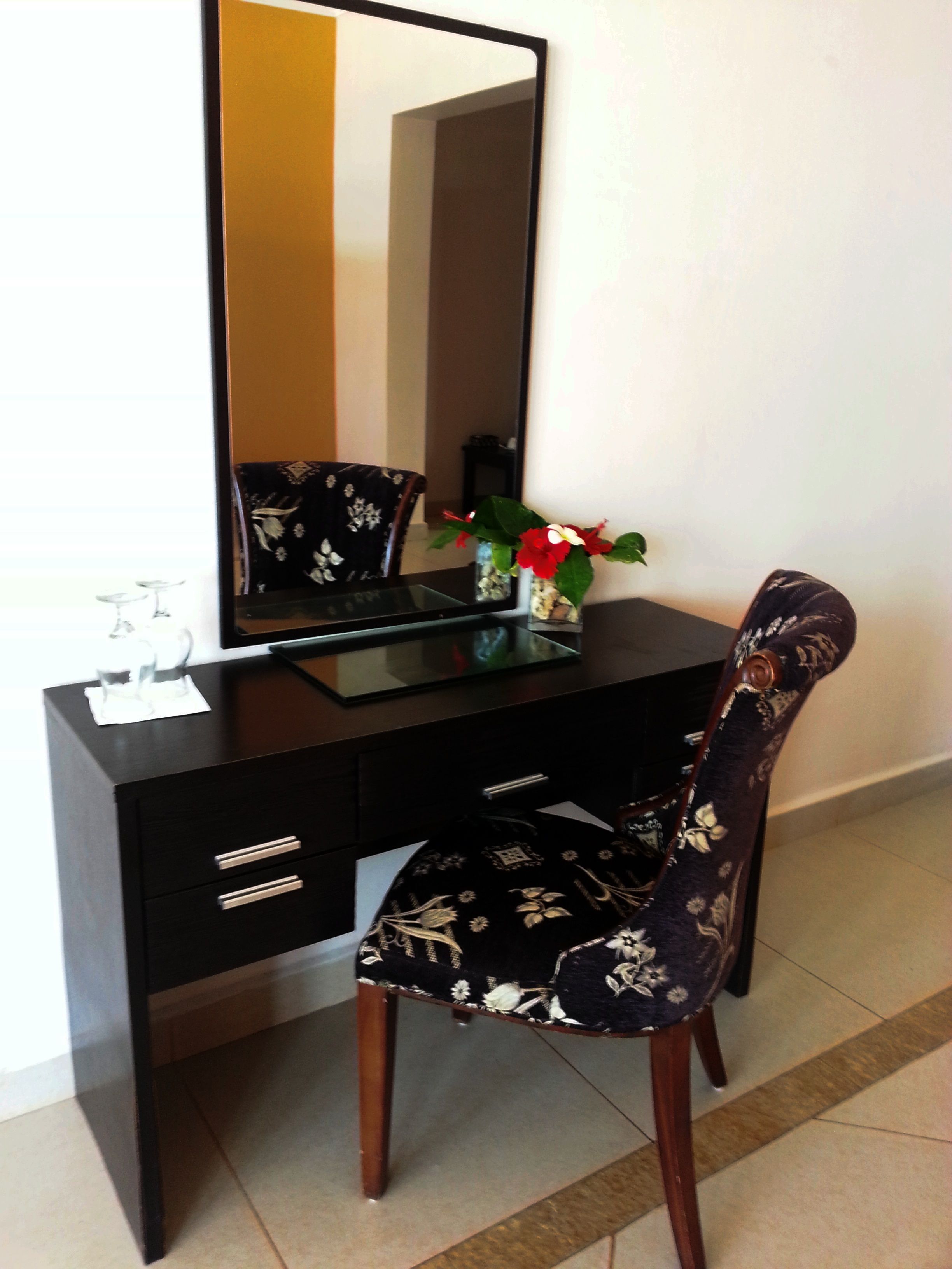 1 bedroom, in-room safe, desk, bed sheets