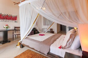 1 bedroom, in-room safe, desk, bed sheets