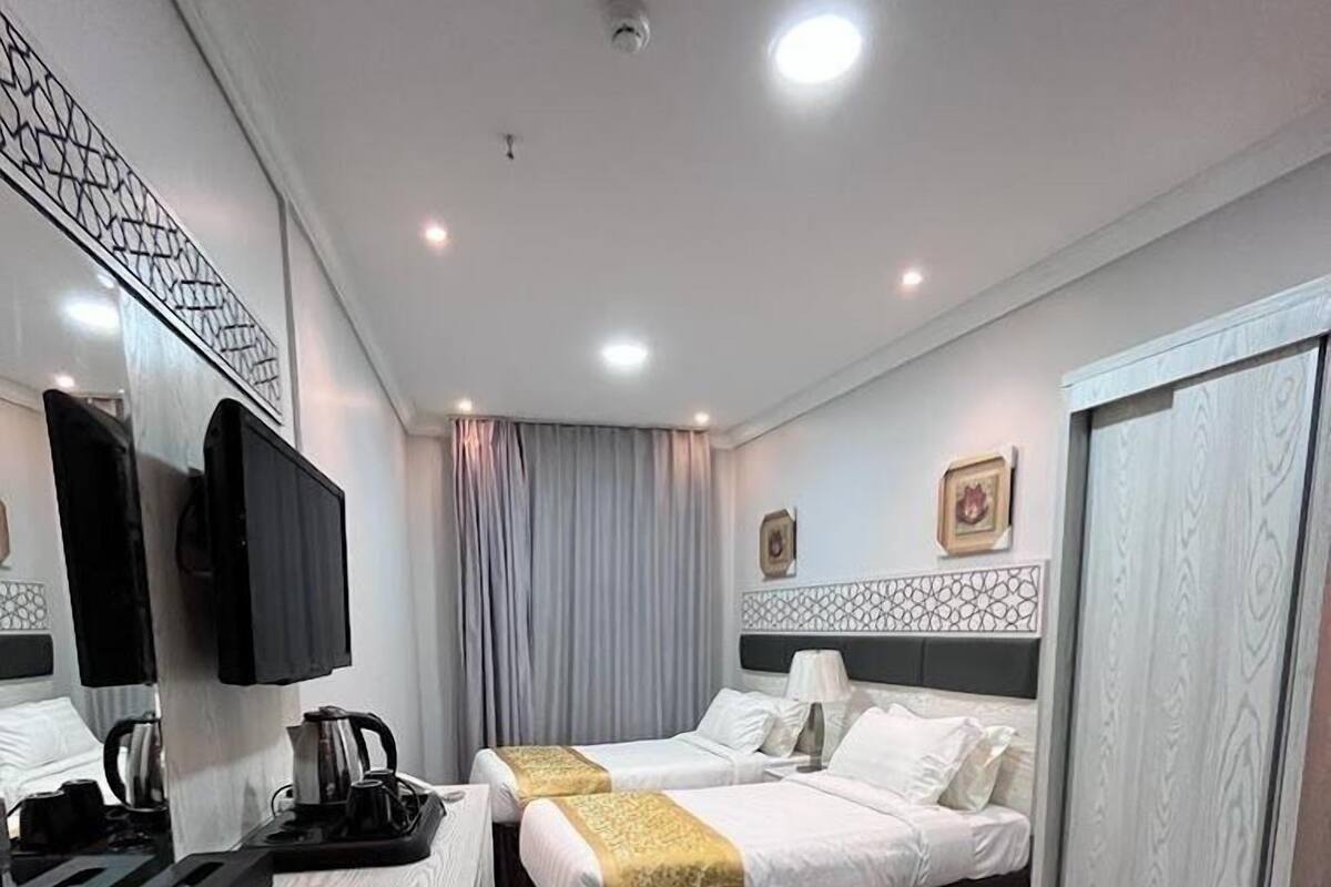 Standard Twin Room