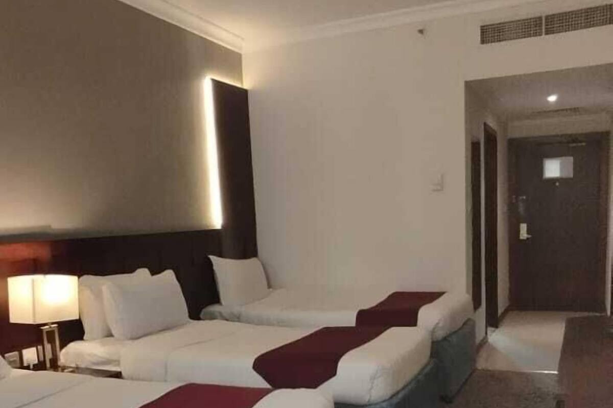 Economy Room