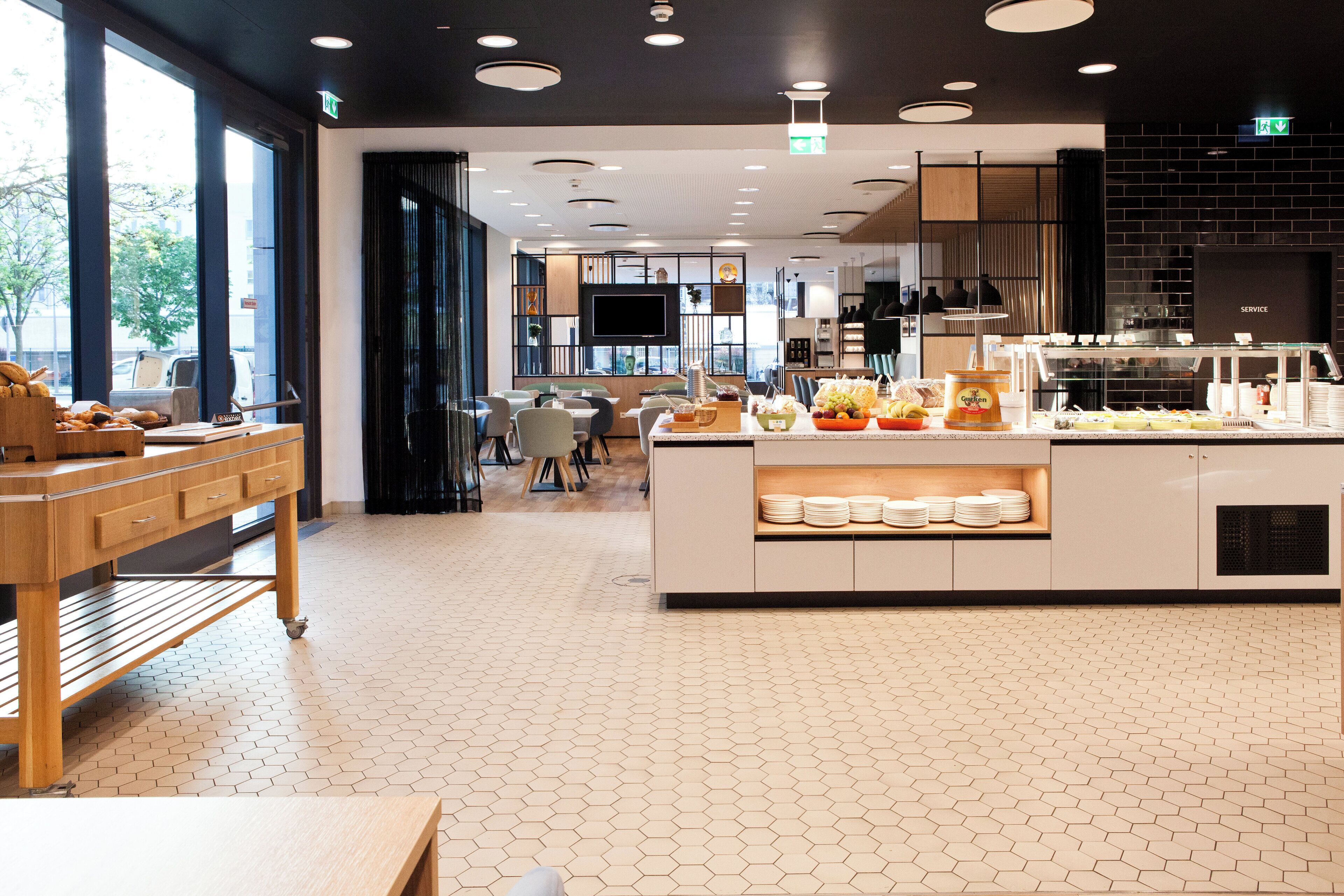 daily buffet breakfast (eur 23 per person)