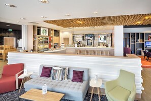 Lobby - Holiday Inn Berlin - City East Side by IHG (Berlin)