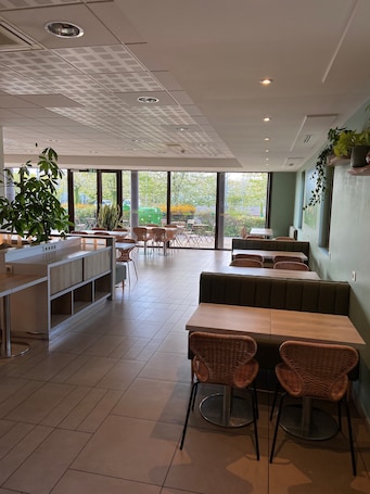 Colazione continentale inclusa, servita tutte le mattine
. Ibis Styles Flers