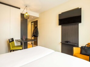 Standard Room, 2 Single Beds | In-room safe, desk, free cots/infant beds, rollaway beds - Ibis Styles Brussels Centre Stephanie (Brussels)