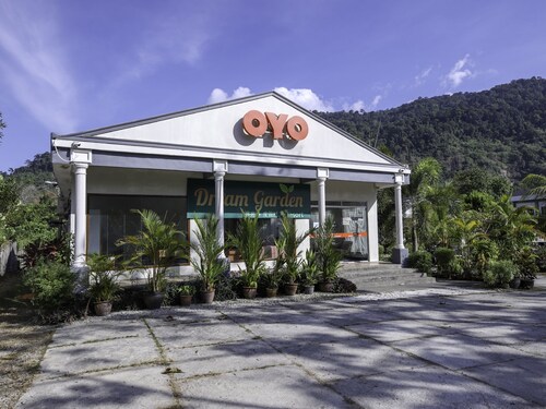 OYO 89679 Dream Garden Resort