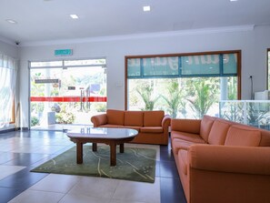 บริเวณนั่งเล่นที่ล็อบบี้