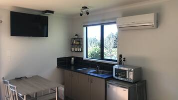 Studio | Private kitchenette