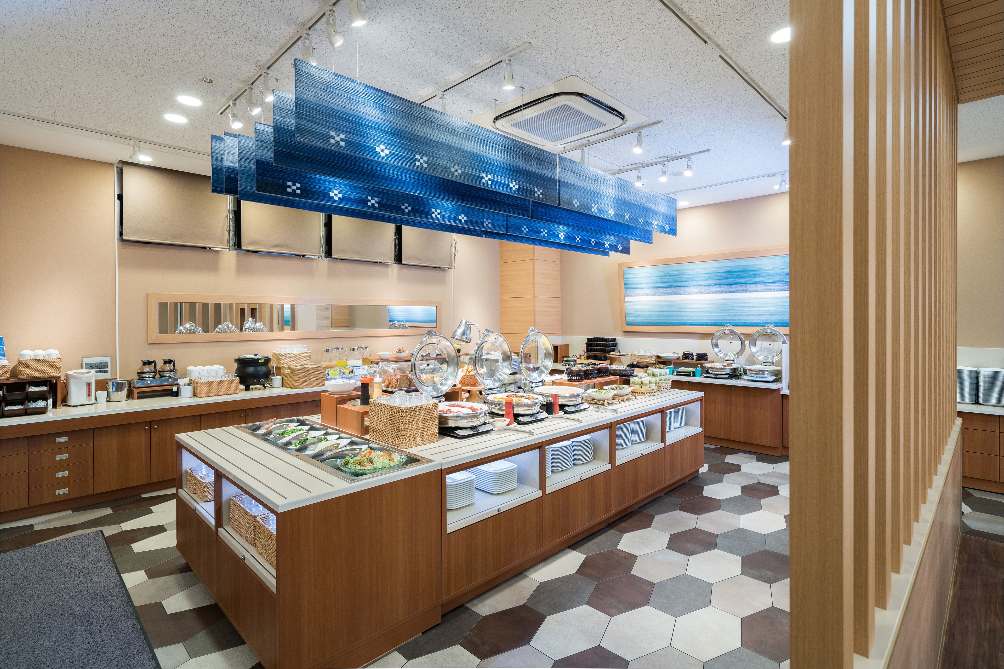 daily buffet breakfast (jpy 1500 per person)