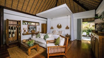 Villa, 1 slaapkamer, privézwembad (Ocean) | Luxe beddengoed, een minibar, een kluis op de kamer