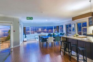 Penthouse (Sole Use) | 起居區