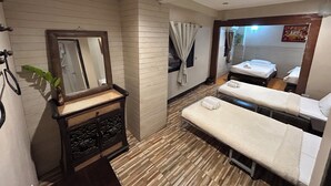 Family Room, 1 Bedroom, Private Bathroom, Ground Floor | Ruang tamu
