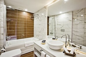 Bathroom - P Galata Boutique Hotel (Istanbul)