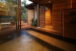Habitación cuádruple Premium (Japanese, Ukihashi) | Baño | Tina y regadera independientes y tina profunda