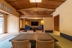 Habitación cuádruple Premium (Japanese, Ukihashi) | Ropa de cama de alta calidad y edredones de plumas