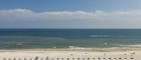 Condo, 2 habitaciones | Vista a la playa o el mar