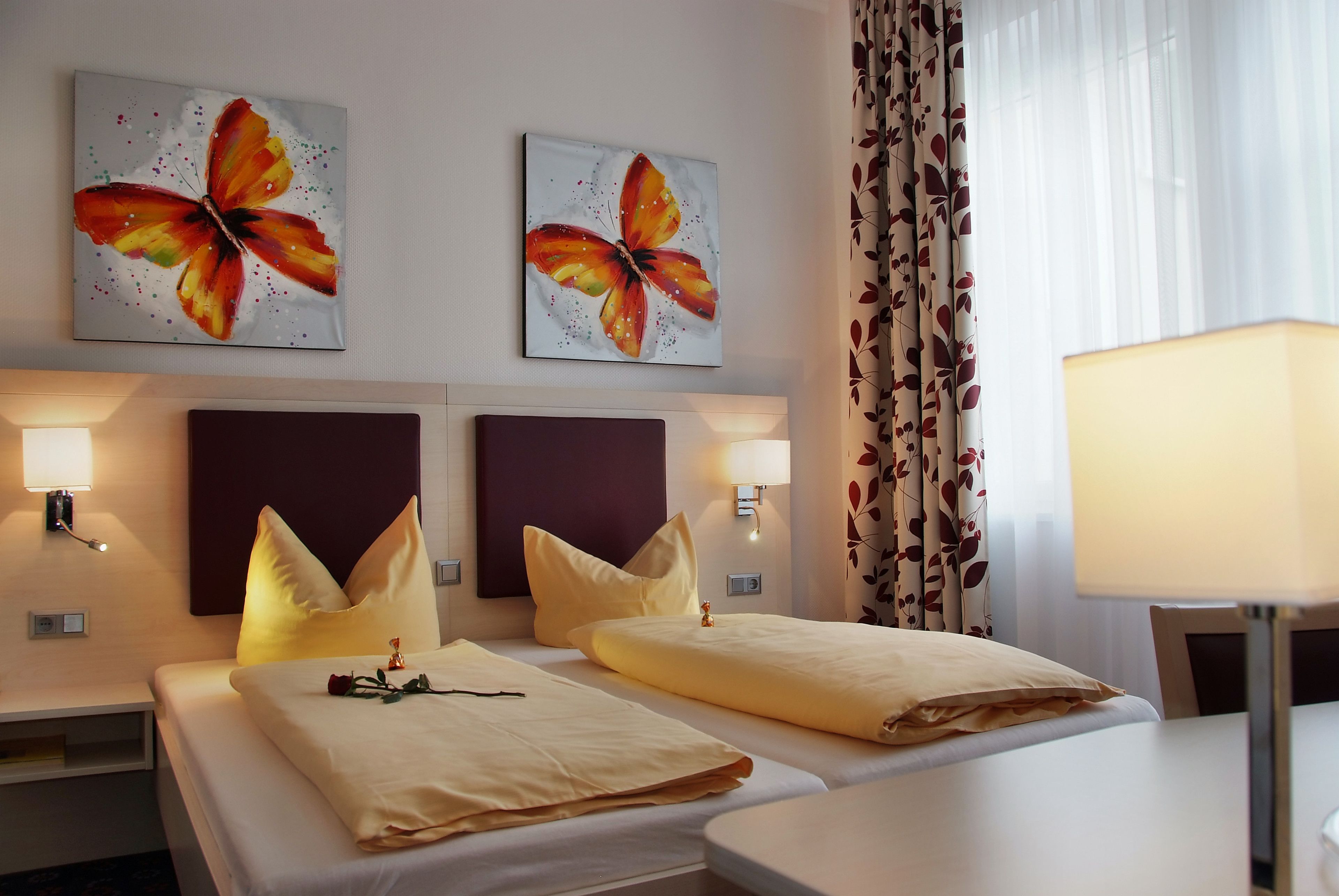 comfort double room | hypo-allergenic bedding, minibar, in-room safe, desk