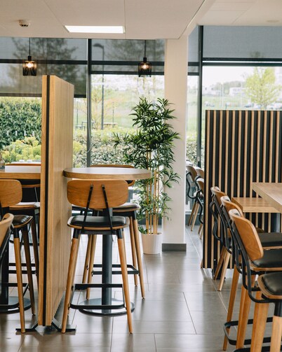  Hôtel Akena Reims Bezannes