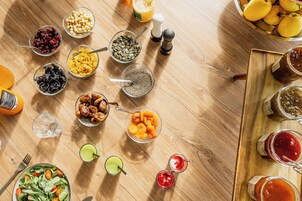 Buffet breakfast for a fee on weekends