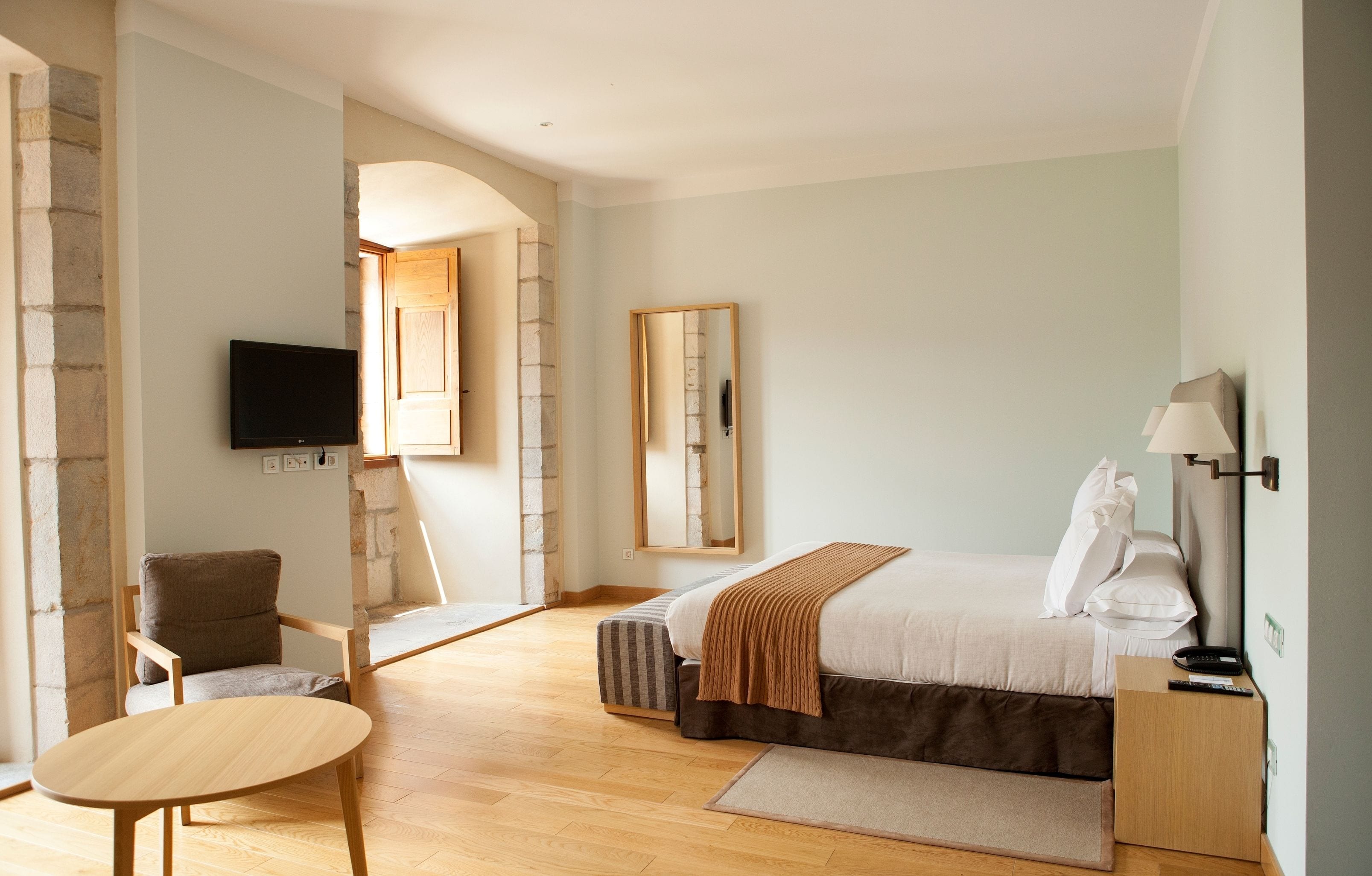 minibar, in-room safe, desk, blackout curtains