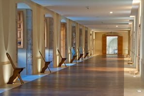 Hallway - Parador De Corias (Cangas del Narcea)
