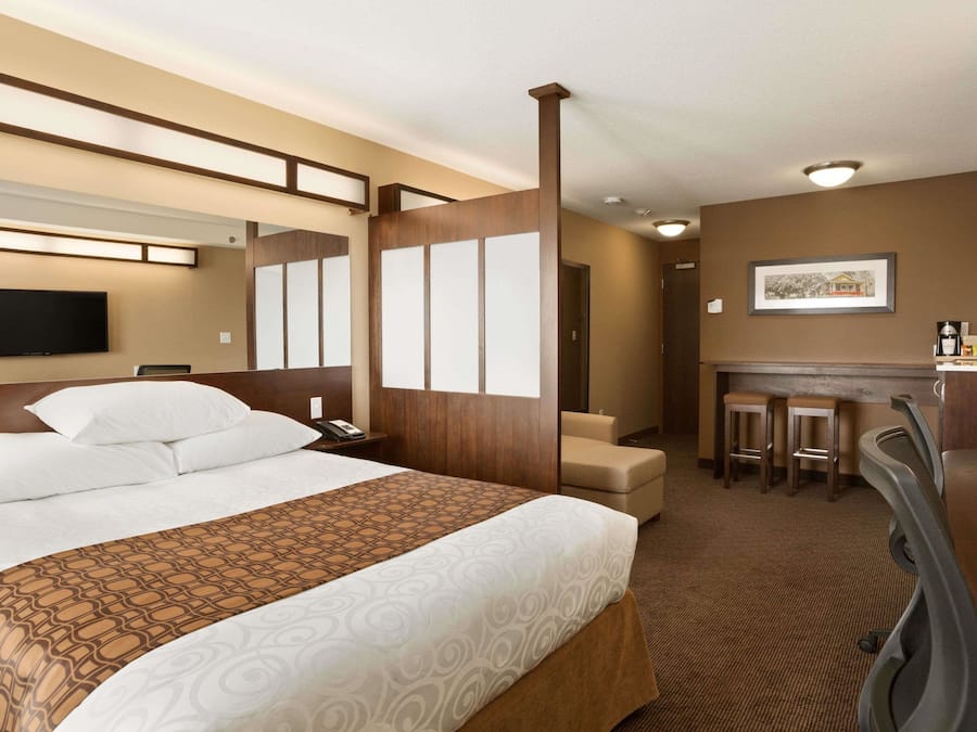 Suite, 1 cama de matrimonio, no fumadores | Ropa de cama de alta calidad y escritorio