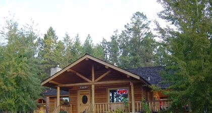 Somer's Bay Log Cabin lodging