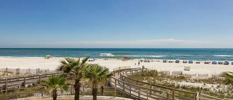 Condo, 3 Bedrooms, 2 Bathrooms, Sea Facing | Beach