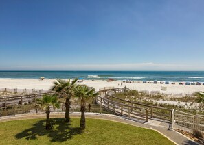 Condo, 3 Bedrooms, 2 Bathrooms, Sea Facing | Beach