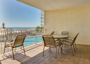 Condo, 3 Bedrooms, 2 Bathrooms, Sea Facing | Balcony