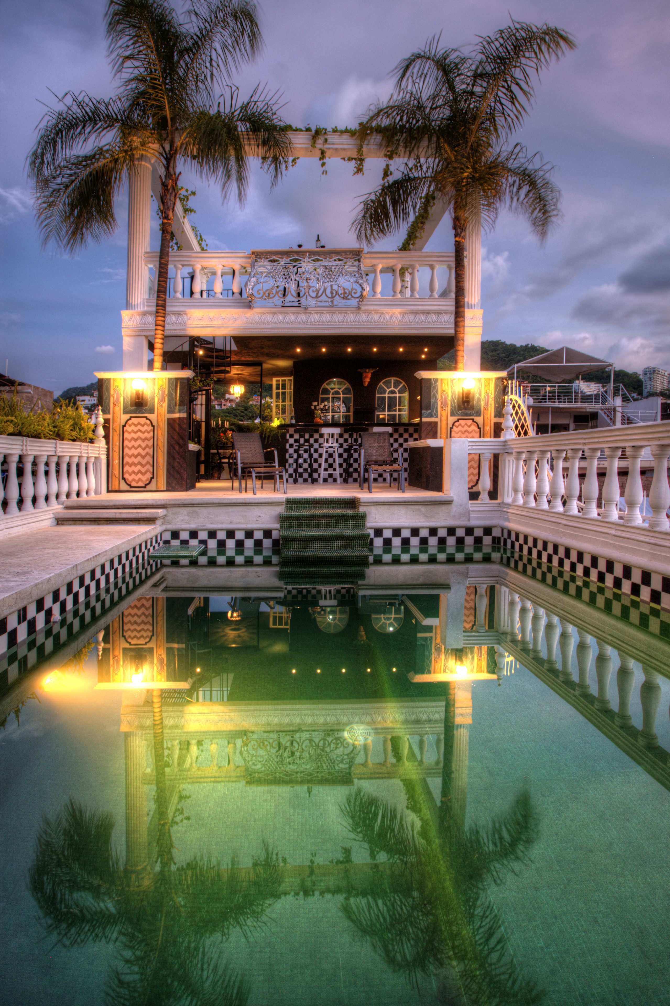 Indoor pool, 2 outdoor pools, sun loungers