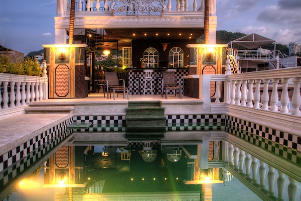 Indoor pool, 2 outdoor pools, sun loungers