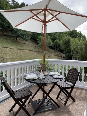 Estudio, terraza (Queen Charlotte) | Café o cafetera