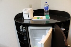 Deluxe Double Room Garden View | Mini-refrigerator - Coco Garden Resort Okinawa (Uruma)