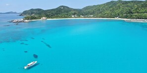 Beach nearby, sun loungers, beach umbrellas, beach towels