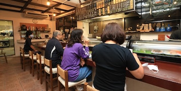 Se sirven desayunos, almuerzos y cenas
