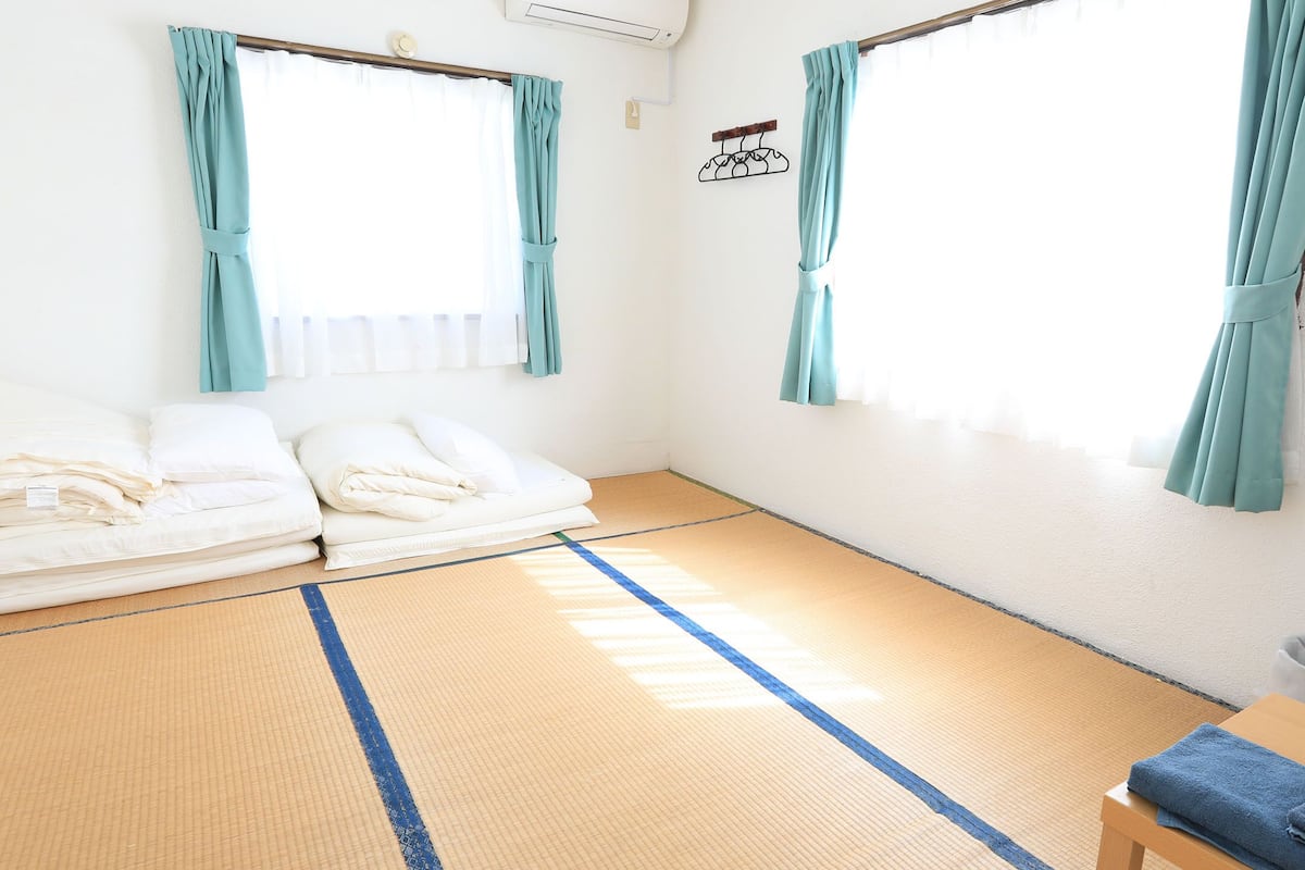 Zimmer, Nichtraucher, Gemeinschaftsbad (Japanese Style,1-4people)