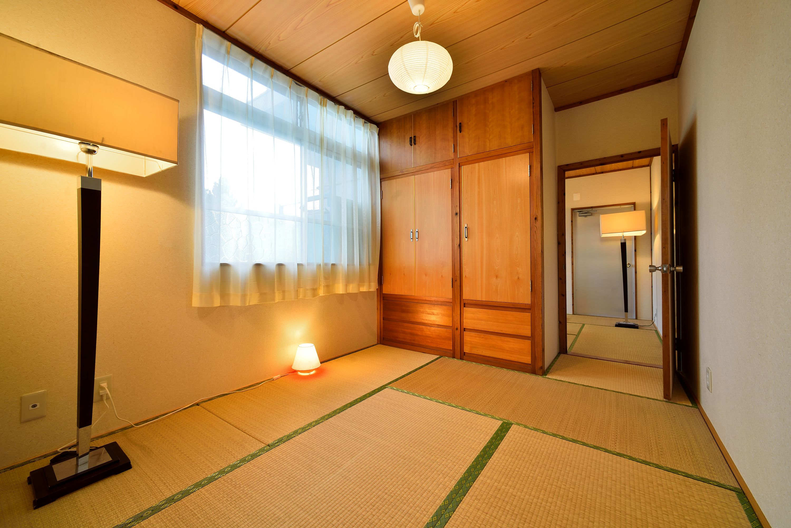 32-inch led tv with satellite channels, tv