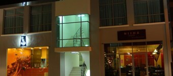 Manja Hotel