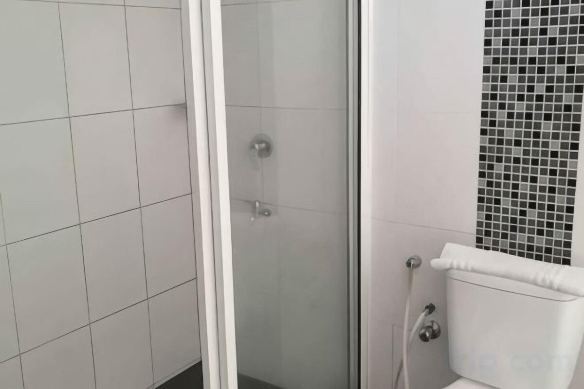 Bagno | Doccia, set di cortesia gratuito, asciugamani