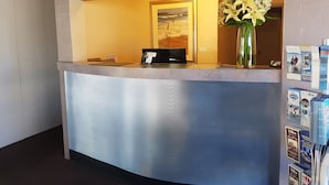 Unclassified image, 2 of 24, button - Best Western Reef Motor Inn - Batemans Bay (Batemans Bay)