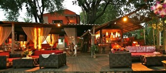 Hollanda Montri Guesthouse