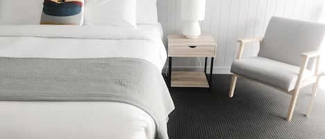 Estúdio, 1 cama King | Roupas de cama premium, camas Select Comfort, frigobar