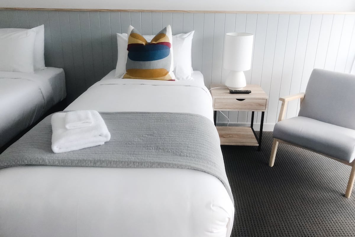Twin Room | Premium bedding, Select Comfort beds, minibar