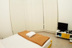 高級寝具、セレクト コンフォート製ベッド、ミニバー、客室ごとに異なるインテリア