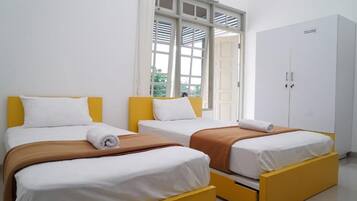 Literie de qualité supérieure, matelas Select Comfort, minibar