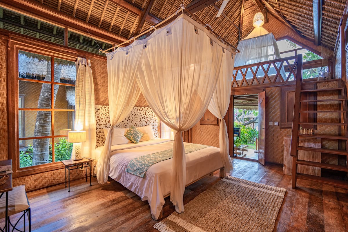 minibar, in-room safe, individually decorated, individually furnished