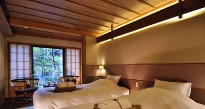 Yasaka Yutone Kyokoyado