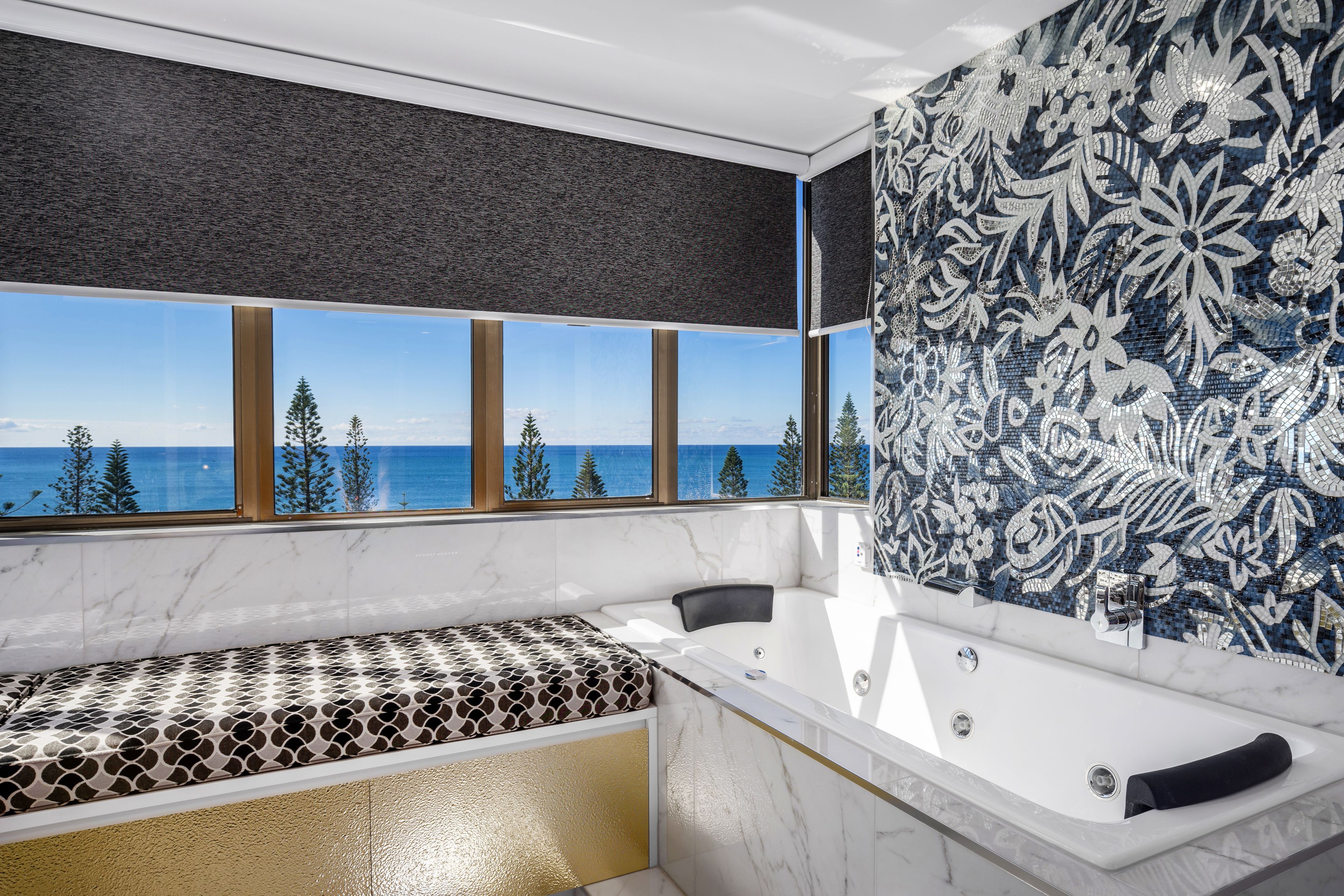 luxury beachfront apartment - 1 bedroom | jetted bathtub