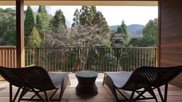 Suite (Japanese Style, Open-Air Bath) | Balcony view